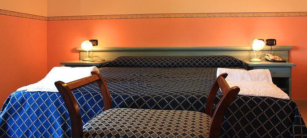 Hotel Le Palme ซานต์อันนาอาเรซี ภายนอก รูปภาพ