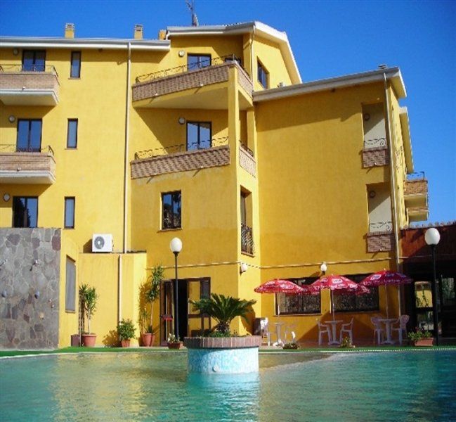 Hotel Le Palme ซานต์อันนาอาเรซี ภายนอก รูปภาพ
